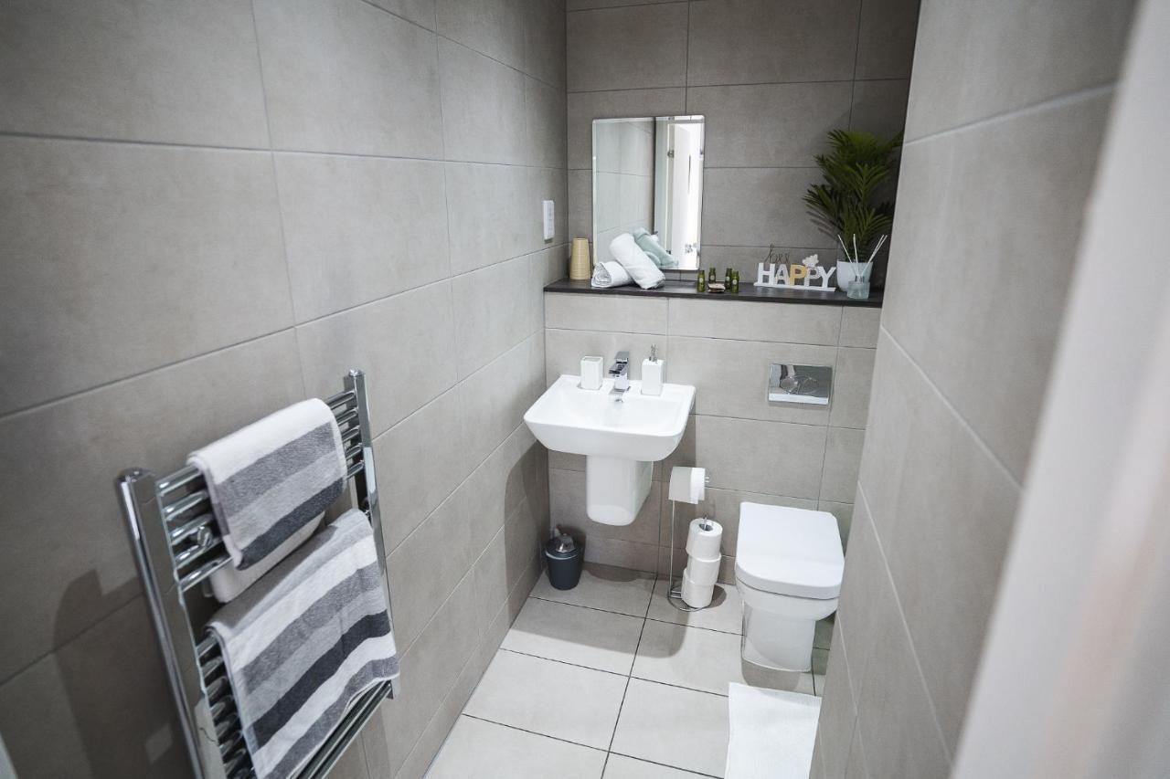Central Studio - New - Free Wi-Fi - City Centre Sheffield Extérieur photo