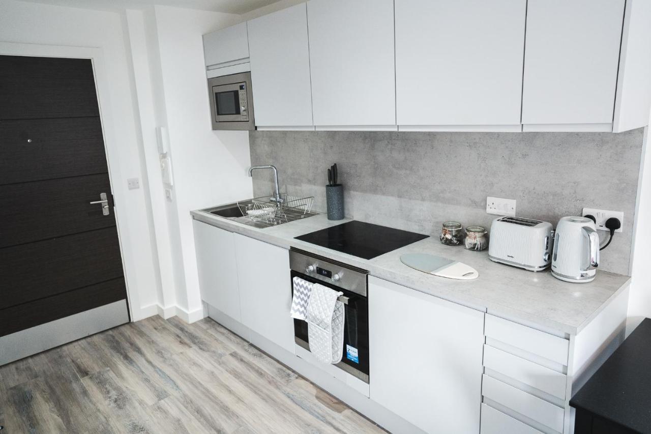 Central Studio - New - Free Wi-Fi - City Centre Sheffield Extérieur photo